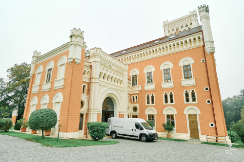 KAWAI Flügel Lieferung ins Schloss Rotenturm