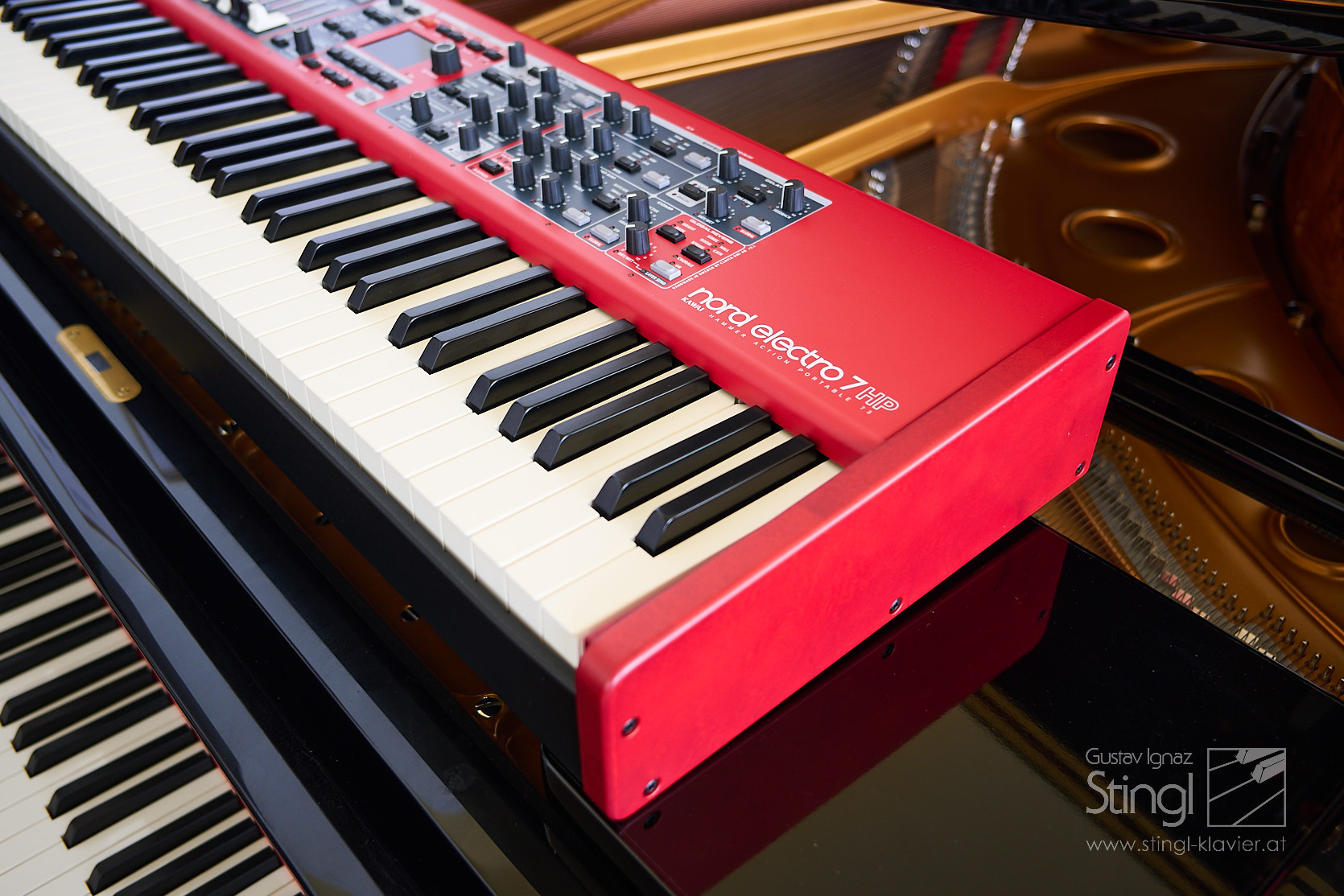Nord Electro 7 HP in Wien