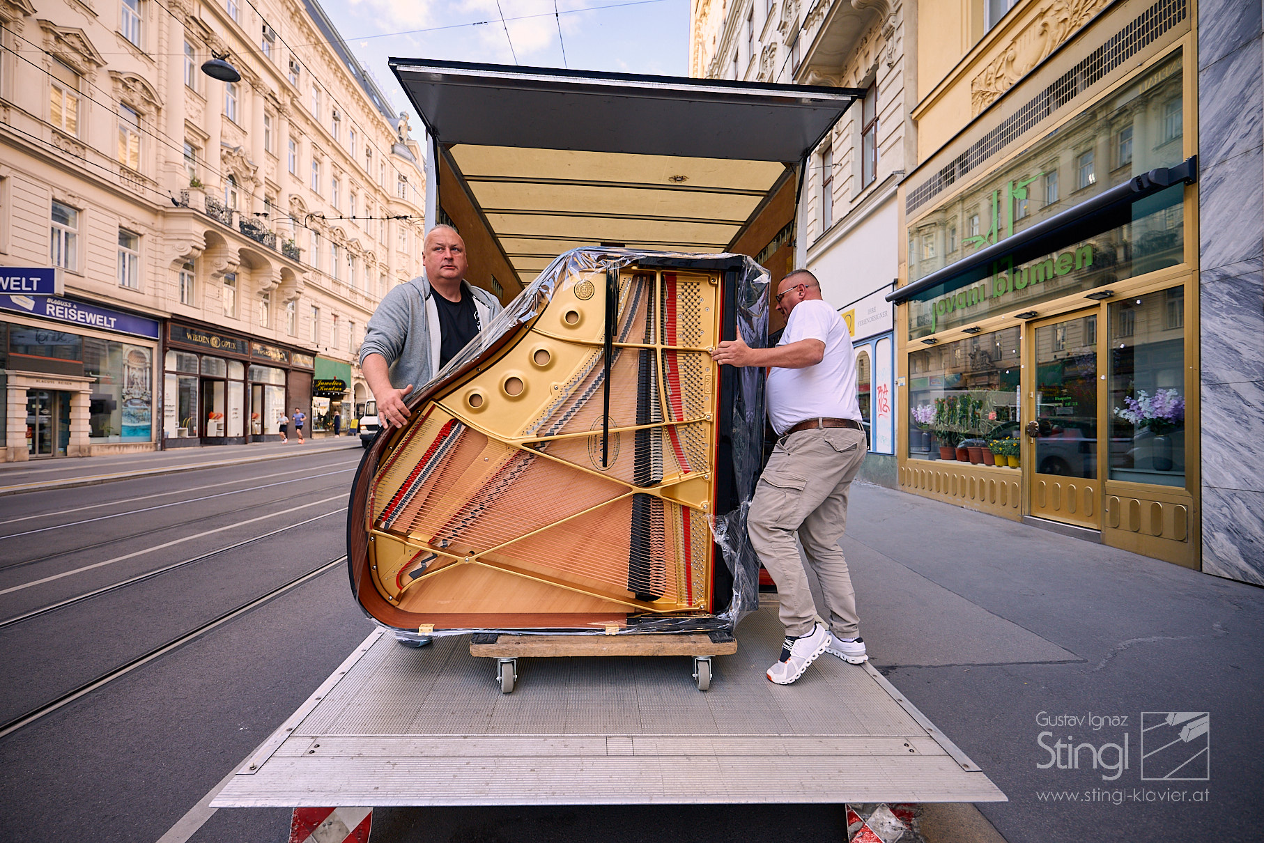 KAWAI von STINGL - Flügel Transport