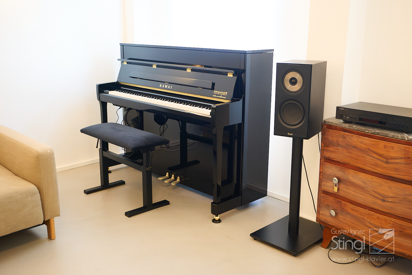 KAWAI K200 ATX4 in Wien geliefert | Das perfekte Familienklavier von STINGL